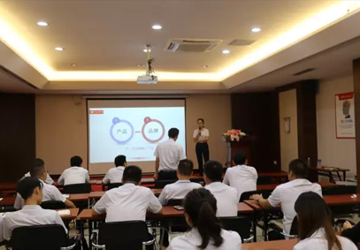 成長&共進(jìn)：康建陶瓷營銷中心月度培訓(xùn)開講啦！